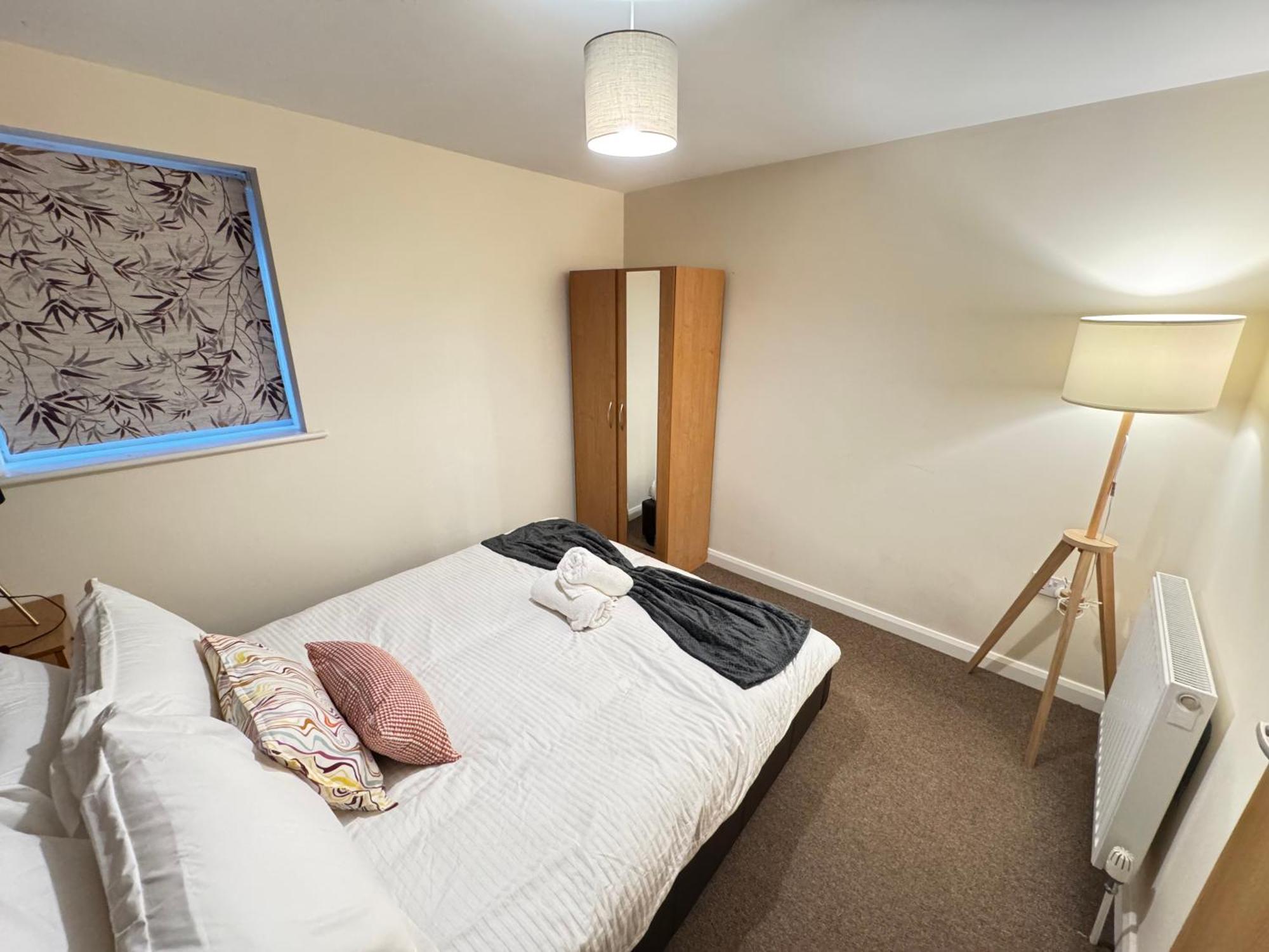 The Vogue Stay, 3 Bedrooms, 2 Bathrooms, Ideal For Jr & Oxford Hospitals, Free Carpark, Conveniently Located For Ring Road Access, 2 Miles From Oxford City Centre Easy Car & Bus Route Zewnętrze zdjęcie