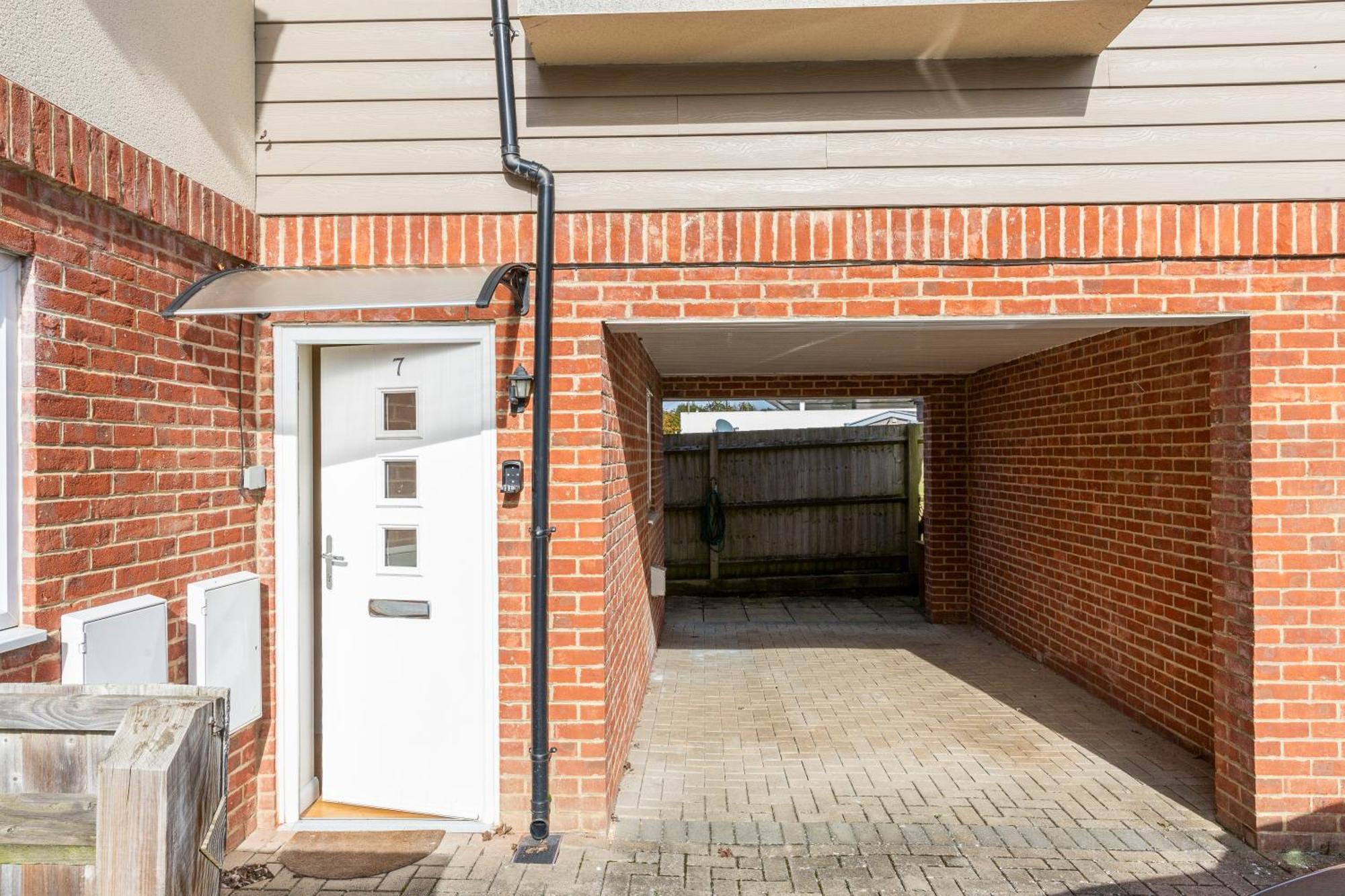The Vogue Stay, 3 Bedrooms, 2 Bathrooms, Ideal For Jr & Oxford Hospitals, Free Carpark, Conveniently Located For Ring Road Access, 2 Miles From Oxford City Centre Easy Car & Bus Route Zewnętrze zdjęcie